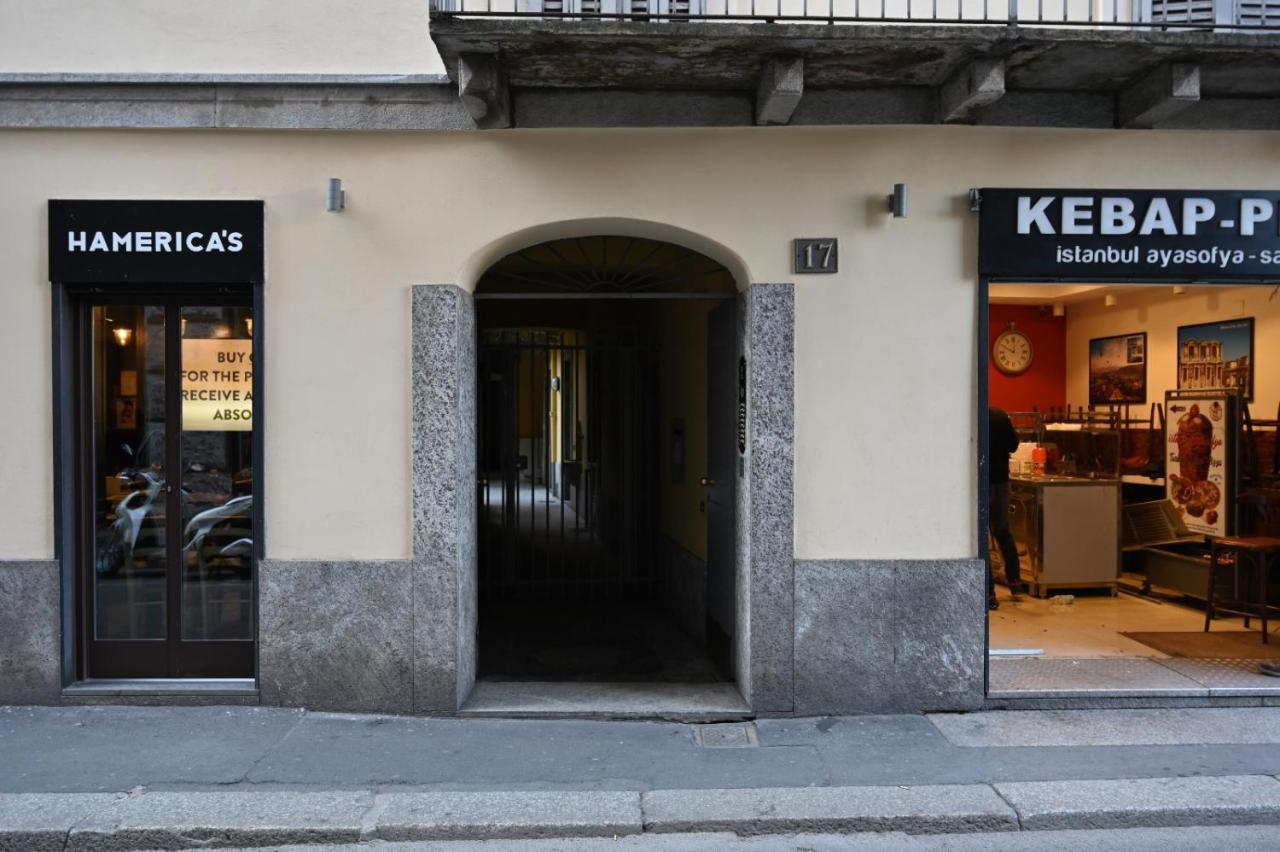 Appartamento Le Guglie In Piazza Castello - Centro Storico Milan Exterior photo